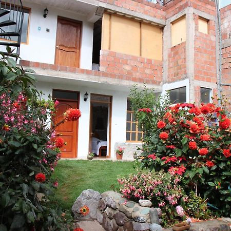 オランテイタンボ Casa Urqu Bed & Breakfast エクステリア 写真